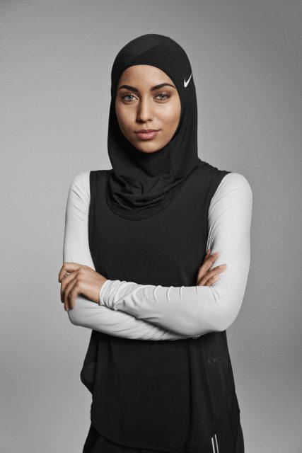 Nike Hijab Pro – Nike supportet muslimische Sportlerinnen Nike Hijab Pro – Nike supportet muslimische Sportlerinnen