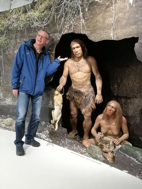 Zwei Thomasse und zwei Neandertaler