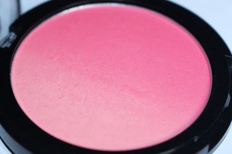 Essence life is a festival trend edition duo blush Review - 01 hippie hippie hooray