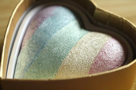 Unicorn Hearts Rainbow Highlighter von I Heart Makeup - Review