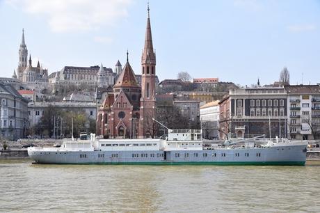 05_Flusskreuzfahrt-a-rosa-Donau-Kirche-Budai-Reformatus-Egyhazkoezseg-Budapest-Ungarn