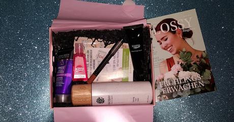 GLOSSYBOX Frühlingserwachen April 2017 | Unboxing GLOSSYBOX Frühlingserwachen April 2017 | Unboxing