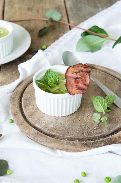 Erbsensuppe mit Speck und Minze | Pea Mint Soup with Bacon