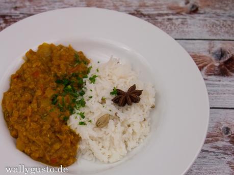 Indisches Dal mit geräucherten Auberginen Indisches Dal mit geräucherten Auberginen