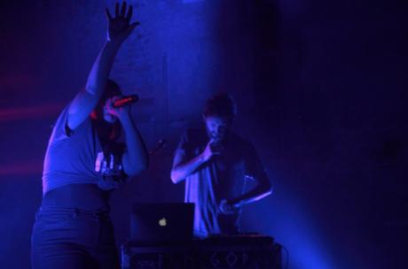 So war es am 2. Mai bei Sylvan Esso im Berliner SchwuZ So war es am 2. Mai bei Sylvan Esso im Berliner SchwuZ