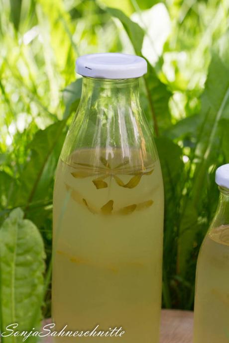 Erfrischender Waldmeister-Zitronensirup – refreshing woodruff ald lemon syrup