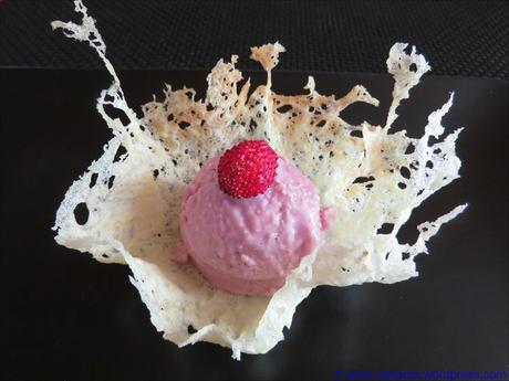 Ricotta-Erdbeer-Eis