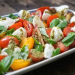Caprese: Tomate, Mozzarella, Basilikum | Madame Cuisine Rezept