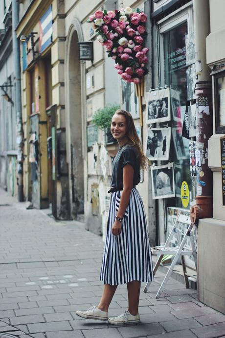 OOTD: Midi Skirt in Krakow