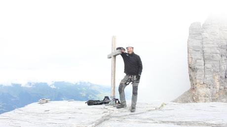 Die Eiger-Nordwand im Rücken: Auf dem Gipfel des Rotstocks (Foto: Georg Wolf)