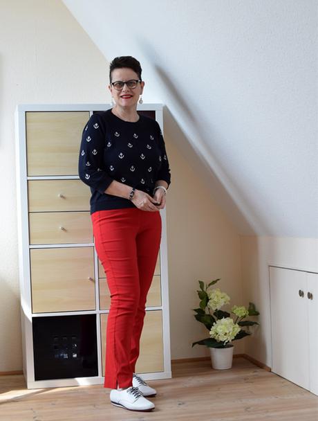 Maritim mit roter Hose Maritim mit roter Hose