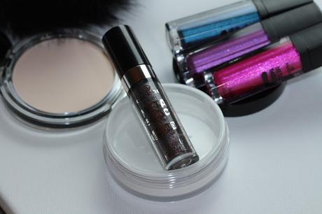 Essenceupdate Awesomemetallics Trend Edition Haul - meine ersten Essence Favoriten aus dem neuen Sortiment Essenceupdate Awesomemetallics Trend Edition Haul - meine ersten Essence Favoriten aus dem neuen Sortiment