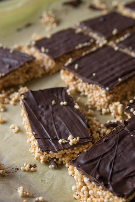 Perfekter Snack für zwischendurch – gepoppte Quinoa Riegel Perfekter Snack für zwischendurch – gepoppte Quinoa Riegel