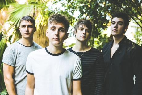 CD-REVIEW: The Sherlocks – Live For The Moment