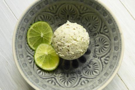 Limetteneiscreme mit Chia Limetteneiscreme mit Chia