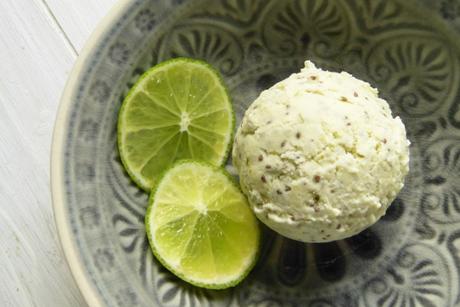 Limetteneiscreme mit Chia Limetteneiscreme mit Chia