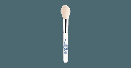 essence hip girls wear blue jeans face perfector brush essence hip girls wear blue jeans face perfector brush