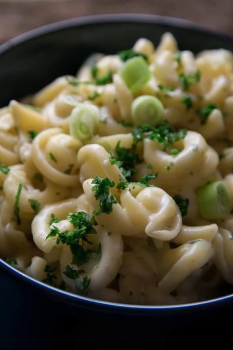 Cremige 20 Minuten Knoblauch Pasta (vegetarisch) Cremige 20 Minuten Knoblauch Pasta (vegetarisch)