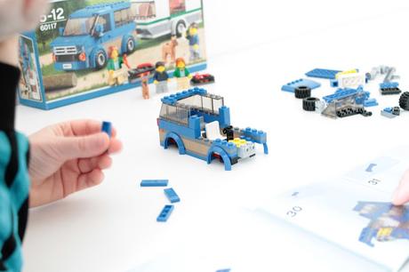 LEGO CITY 60117 Van und Wohnwagen