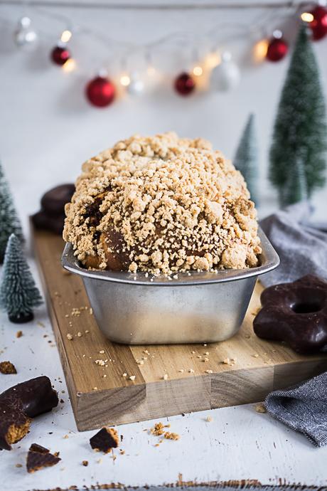 Schokoladen-Lebkuchen Babka mit Zimtstreusel oder Weihnachtlicher Hefewickel