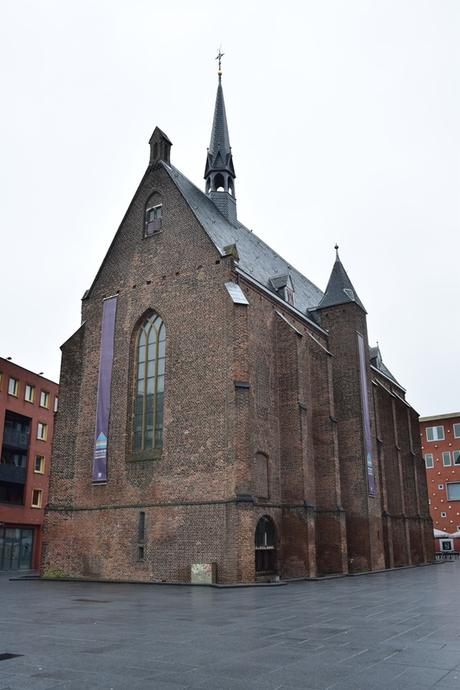 06_a-rosa-Flusskreuzfahrt-Rhein-Kirche-Marienburg-Nijmegen-Holland-Niederlande