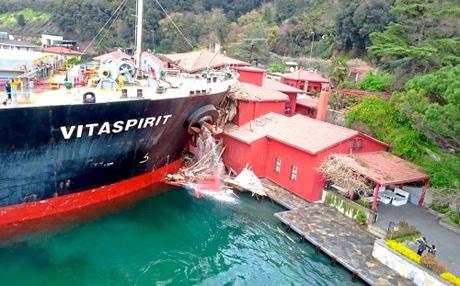 Istanbul: Schiff gegen osmanische Villa