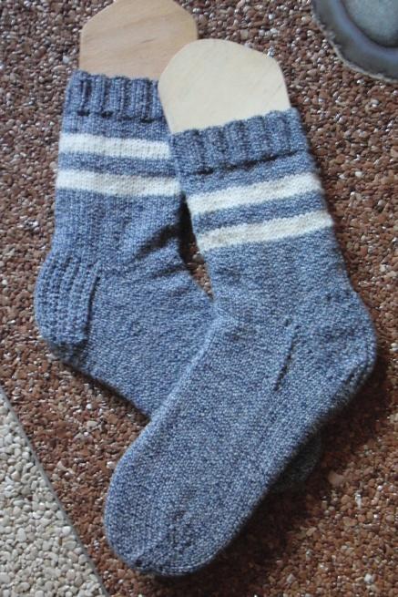 3 mal Socken für Labrador 3 mal Socken für Labrador