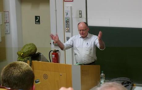 Als Dozenz für Medienrecht lehrt er an der Fachhochschule Düsseldorf. (Bild: Udo Vetter)