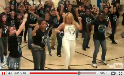Beyonce überrascht Highschoolschüler beim Tanzunterricht (Video)