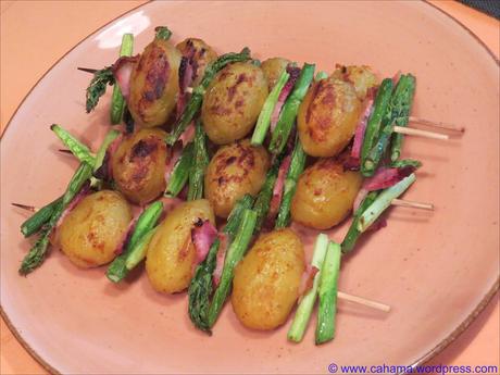Kartoffelspieße mit grünem Spargel Kartoffelspieße mit grünem Spargel