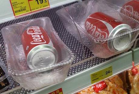 Die 11 überflüssigsten Plastikverpackungen für Lebensmittel Absurde Plastikverpackungen für Lebensmittel