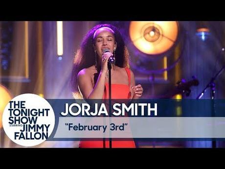 Videotipp: Jorja Smith performs ‚February 3rd‘ for the Tonight Show