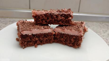 Amerikanischer Cranberry-Schokoladenkuchen