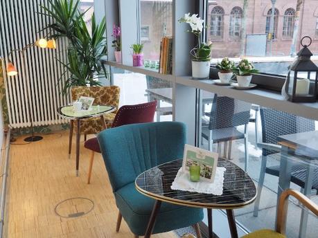 Attraktiv Cafe Wohnzimmer
Design Attraktiv Cafe Wohnzimmer
Design