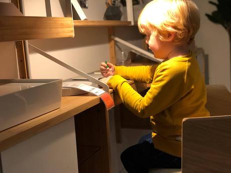 Schwedisches Design trifft auf schwedisches Design - Apfelbäckchen im Möbelhaus mit Ebbe + Gewinnspiel