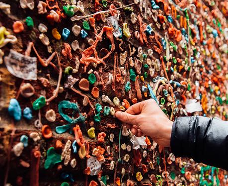 Plastik im Kaugummi – Warum wir Kunststoff kauen Plastik im Kaugummi – Warum wir Kunststoff kauen