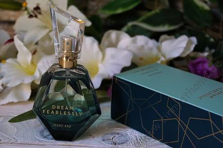 Mit Fearlessly hat Mary Kay 3 edle und schöne Parfums anzubieten #Beauty #Düfte #EaudeParfum