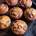 Saftige Kirsch-Muffins mit Marzipan Saftige Kirsch-Muffins mit Marzipan