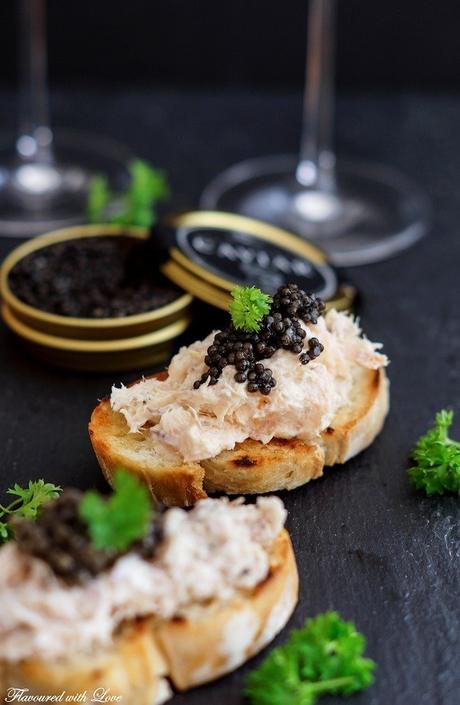 Lachs- und Thunfisch-Crostini mit Attilus Kaviar