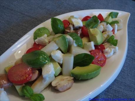 Spargelsalat „nach Art des Hauses“ Spargelsalat „nach Art des Hauses“