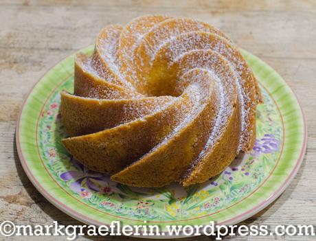 Lemon Lavender Bundt Cake: Gugelhupf Zitrone-Lavendel
