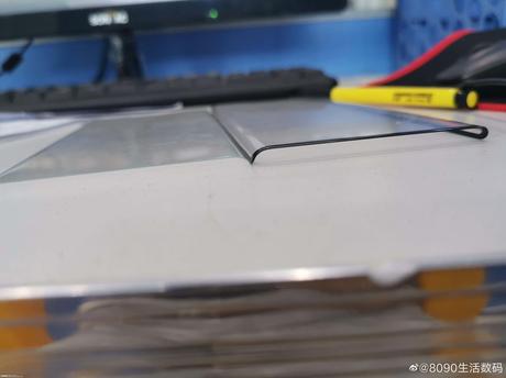 Huawei Mate 30 Pro: Stark gebogenes Display und wieder mit einer Notch? Huawei Mate 30 Pro: Stark gebogenes Display und wieder mit einer Notch?