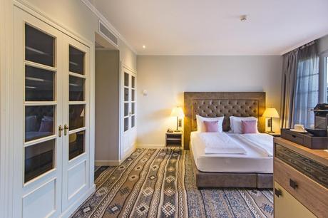 Werbespot Klassisches BBQ im Lindner Golf Resort Portals Nous Werbespot Klassisches BBQ im Lindner Golf Resort Portals Nous