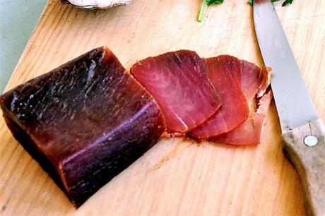 Christophs Algarve-Küche serviert: Meeresschinken Muxama Christophs Algarve-Küche serviert: Meeresschinken Muxama