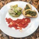 Ostsee – Küche: Zander-Ceviche mit Hagebutten-Tomatenpüree