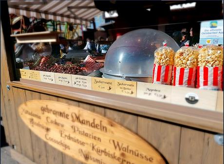 Die Preise auf der Wiesn : was kostet was? Mandeln