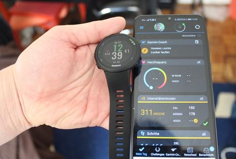 Garmin Laufuhr Test | Die besten Empfehlungen im Vergleich Garmin Forerunner in Verbindung mit der App