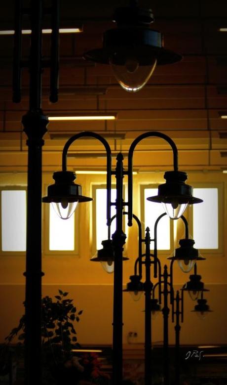 Lampen in der Markthalle Markt-Tag in K-Town