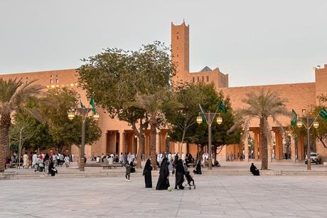 Nusantara 2025: Unsere Reise in Indonesiens neue Hauptstadt Stadtplatz in Riyadh