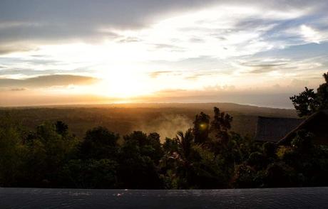 Breslaus bewegte Geschichte Sonnenaufgang über dem Dschungel von Bali